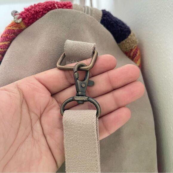 Free People The Weekender Suede shoulder bag NWOT - Picture 3 of 10